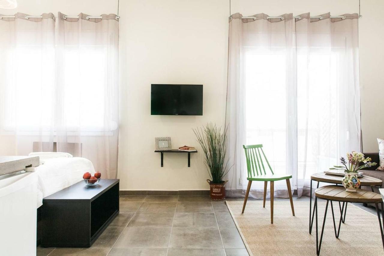 City-Break Loft W. Huge Balcony, Next To Acropolis เอเธนส์ ภายนอก รูปภาพ